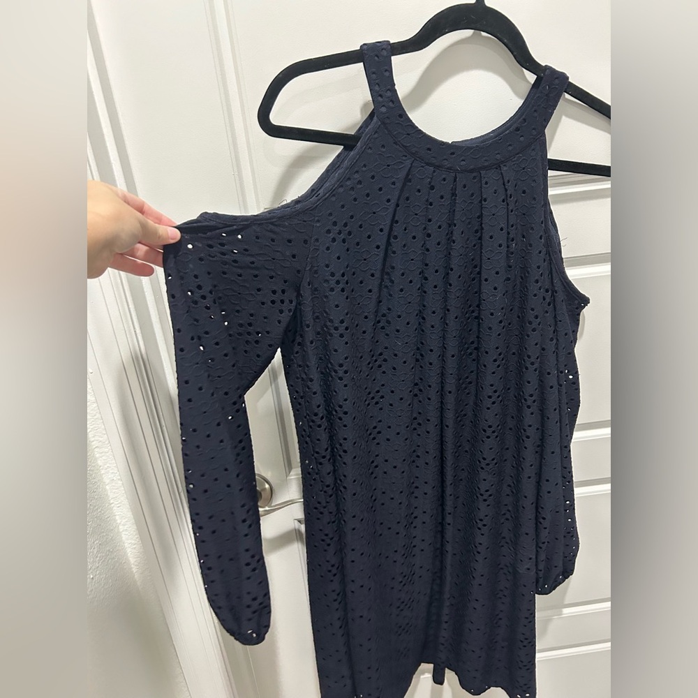 🛍️Maggy London Cold Shoulder Dress
